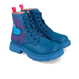 Agatha Ruiz de la Prada batai su auliuku mėlyni